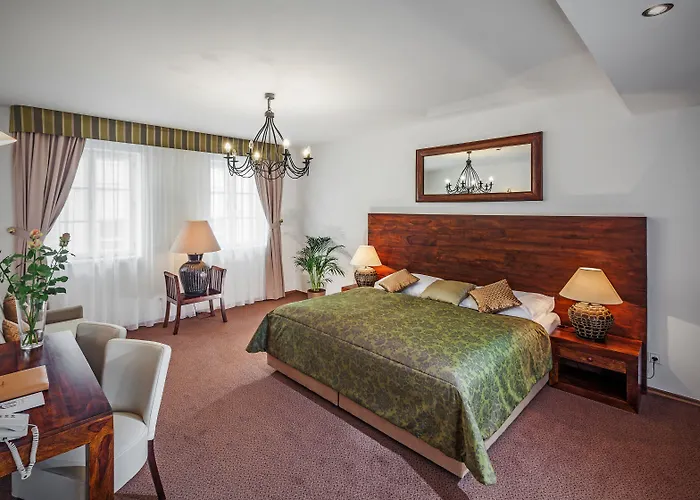 Agnes Hotel
