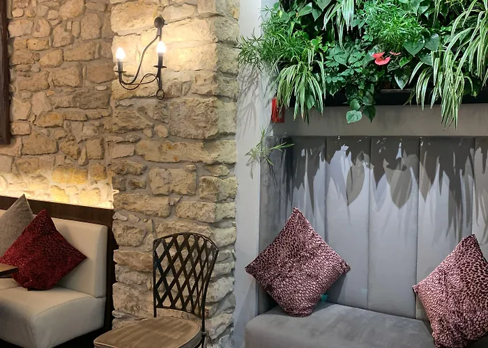 Agnes Hotel 4*