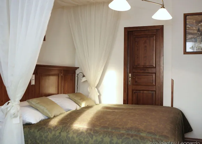 Agnes Hotel