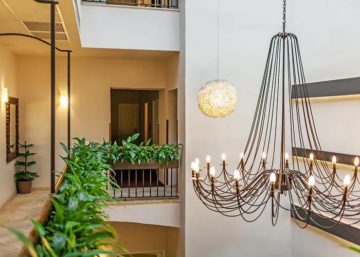 Ξενοδοχείο Agnes 4*