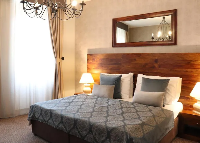 Hotell Agnes 4*